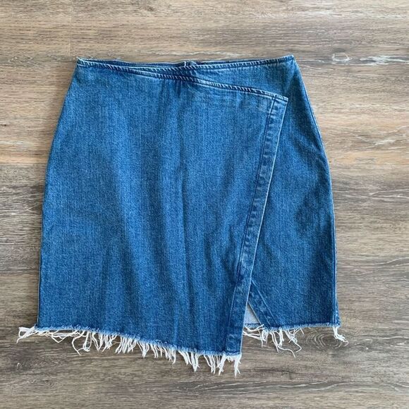 Madwell Jean denim skirt size 10 A line shape zip back closure - Picture 1 of 6